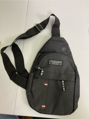 Black Crossbody Sling Bag for Women or Men